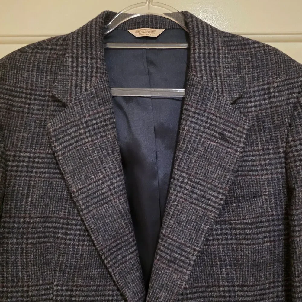 Vintage Hunt Valley Mens 42R Blazer Sport Coat Blue Plaid TWEED USA 2 button USA
